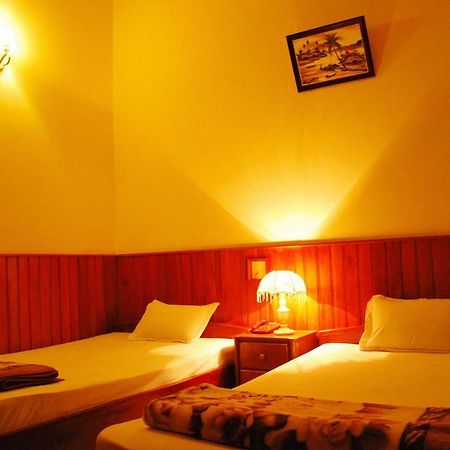Hai Huong Hotel Куи Нхон Екстериор снимка